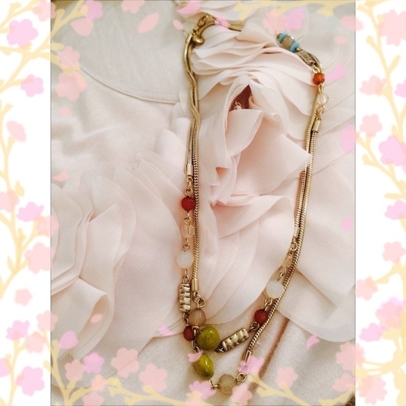 LOFT Jewelry - Loft long necklace in soft gold tone